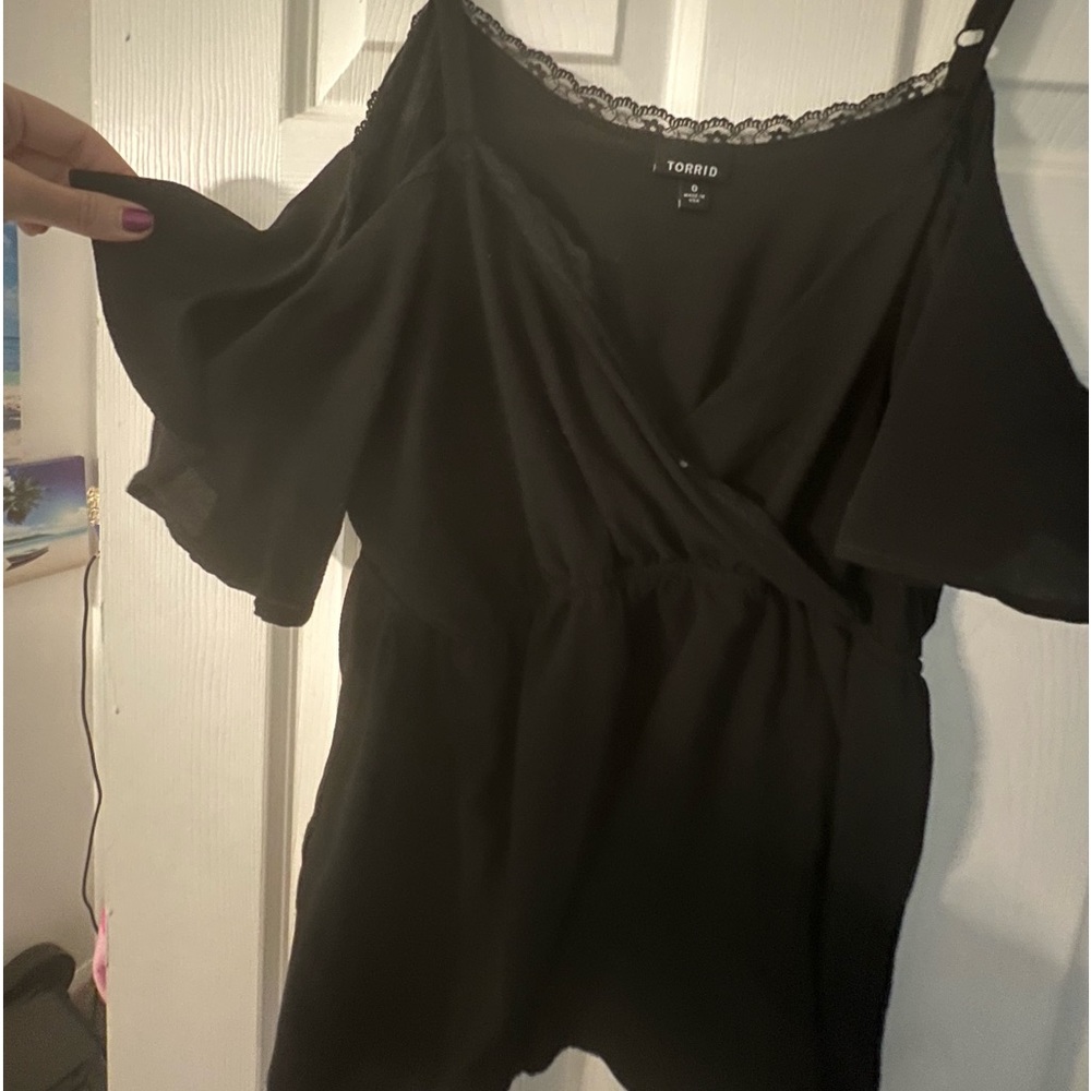 Cold shoulder top
